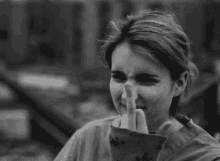 Emma Roberts Bad Finger GIF - Emma Roberts Bad Finger Bad Sign GIFs