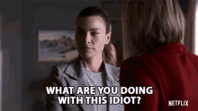 What Are You Doing With This Idiot Chloe Decker GIF - What Are You Doing With This Idiot Chloe Decker Lauren German GIFs