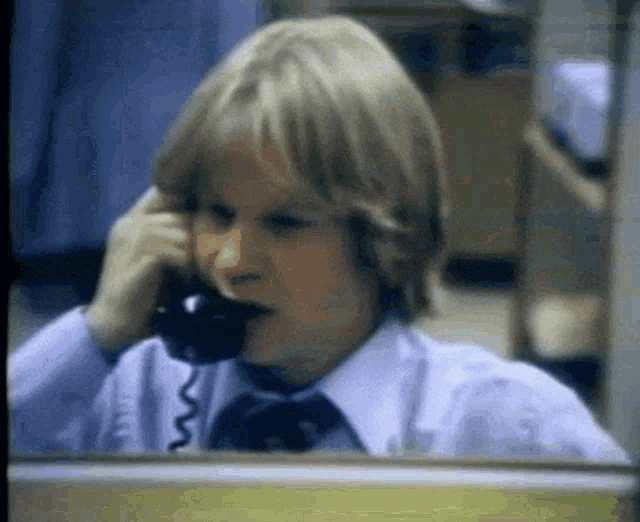 Customer Service Call Queue From Hell GIF - Customer Service Call Queue From Hell Back To Back Calls GIFs
