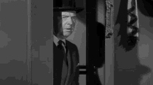 Shocked Detective Roberts GIF - Shocked Detective Roberts Abbott And Costello Meet The Invisible Man GIFs