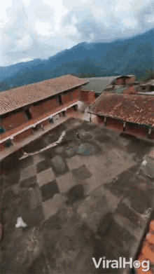 Drone Video Viral Hog GIF - Drone Video Viral Hog Drone Footage GIFs