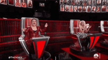 Wave Kelly Clarkson GIF - Wave Kelly Clarkson Gwen Stefani GIFs