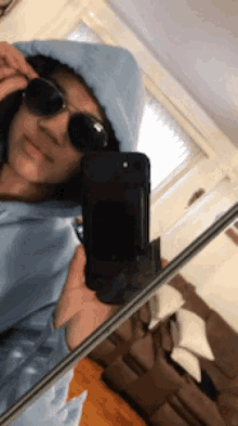 Suspect Selfie GIF - Suspect Selfie GIFs