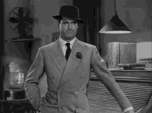 Cary Grant Get Out GIF - Cary Grant Get Out Get Out Of Here GIFs
