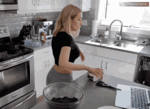 alinity looking something kitchen cooking