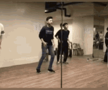 Darren Espanto Dancing GIF - Darren Espanto Dancing Rehearsals GIFs