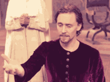 Tom Hiddleston Handsome GIF - Tom Hiddleston Handsome Please Give Me GIFs