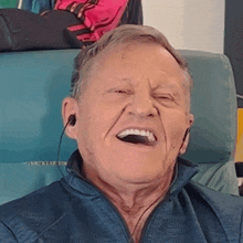 Laughing Michael Peterson GIF - Laughing Michael Peterson The Old Gays GIFs