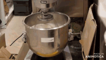 a mixer with a label that says made in animatica on it