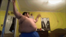 Fat Guy Dancing GIF - Fat Guy Fat Dancing GIFs