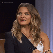Laughing Michele Romanow GIF - Laughing Michele Romanow Dragons' Den GIFs