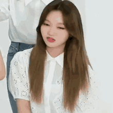 Loona Gowon GIF - Loona Gowon Confused GIFs