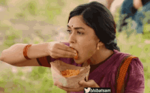 Eating Bhibatsam GIF - Eating Bhibatsam Mrunal Thakur GIFs