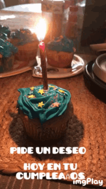 Cupcake Birthday GIF - Cupcake Birthday GIFs
