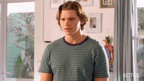 Shocked Lee Flynn GIF - Shocked Lee Flynn The Kissing Booth3 - Discover &  Share GIFs