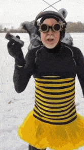 пчела шуш GIF - пчела шуш хер GIFs