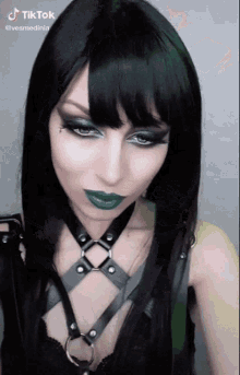 tiktok vesmidinia gothic girl goth girl black hair