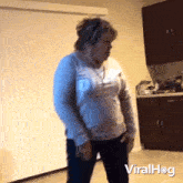 Dancing Viralhog GIF - Dancing Viralhog Feeling It GIFs