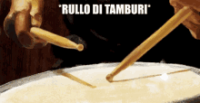 Tamburo Tamburi Batteria Batterista Attesa Souspance Attesa Aspetta Rullo Di Tamburi GIF - Drumroll Drums Playing Drums GIFs