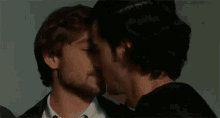 Brunol Kiss GIF - Brunol Kiss Passionately GIFs