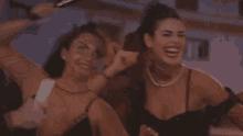 Vivian Amorim Dancing GIF - Vivian Amorim Dancing Laughing GIFs