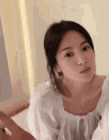 song hye kyo laughing laugh funny pout