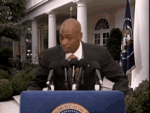 Dave Chappelle Stfu GIF - Dave Chappelle Stfu Speech GIFs