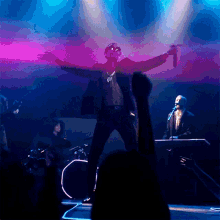 Put Your Hands Up In The Air Wiz Khalifa GIF - Put Your Hands Up In The Air Wiz Khalifa Ready For Love Song GIFs