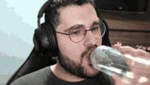 youtuber batata batata drink spill eyeglasses