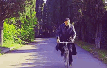 Don Matteo Incidente GIF - Don Matteo Terence Hill Bicicletta GIFs