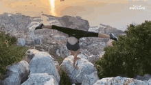 Acrobatics Handstand GIF - Acrobatics Handstand Stunt GIFs