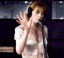 Florence Florence And The Machine GIF - Florence Florence And The Machine Florence Welch GIFs