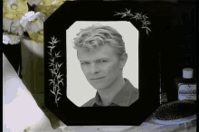 David Bowie Wink GIF - David Bowie Wink Frame GIFs