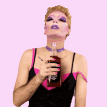 Queer Drag Queen GIF - Queer Drag Queen Drunk GIFs