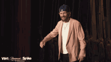 Vh1 Wave GIF - Vh1 Wave Hat GIFs