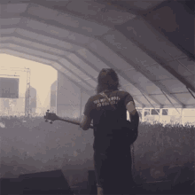 Playing Guitar All Them Witches GIF - Playing Guitar All Them Witches Guitarist GIFs