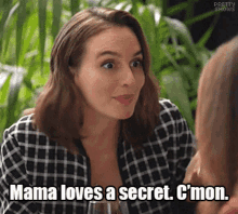 Single Parents Secret GIF - Single Parents Secret Tell Me More GIFs