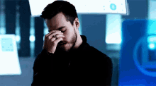 chris wood face palm supergirl stressed 3x16