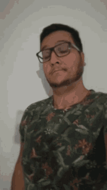 Poce Youcef GIF - Poce Youcef Thumbs Up GIFs