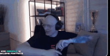 Mrdzinold GIF