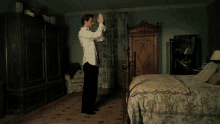 Bruce Almighty Jim Carrey GIF - Bruce Almighty Jim Carrey Clothes Off GIFs
