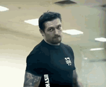 Usyk Big Brother GIF - Usyk Big Brother Watching You GIFs
