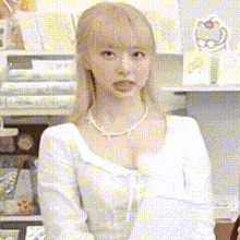 Vivi Loona Even She Was Weirded Tf Out GIF - Vivi Loona Even She Was Weirded Tf Out Loona Funny GIFs