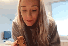 Eat Consume GIF - Eat Consume Baked Goods GIFs