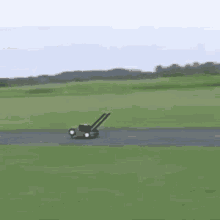 Podadora Voladora GIF - Podadora Voladora Shitpost GIFs