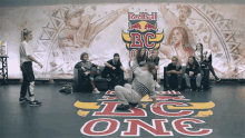 Breakdancing Back Spin GIF - Breakdancing Back Spin Handstand GIFs