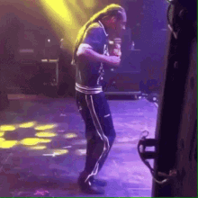snoop dogg dancing moves perform rapper