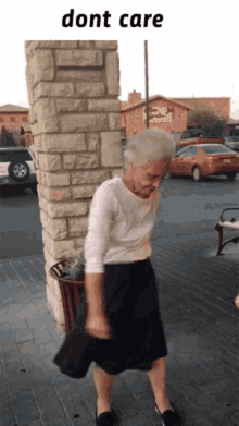 Dont Care Grandma Dont Care Funny GIF - Dont Care Grandma Dont Care Dont Care Funny GIFs