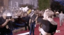 Plutovenom Plutobreezy GIF - Plutovenom Plutobreezy Miley Cyrus Dancing GIFs