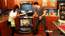 Cooking Thanksgiving New Girl GIF - Cooking Thanksgiving New Girl Thanksgiving Jokes GIFs